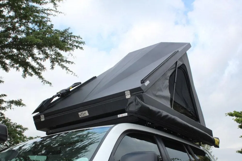 Eezi-Awn Blade Hard Shell 4x4 Roof Top Tent