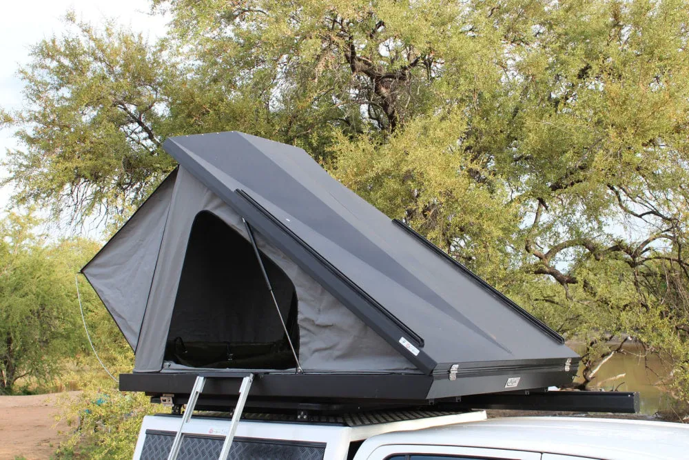 Eezi-Awn Blade Hard Shell 4x4 Roof Top Tent