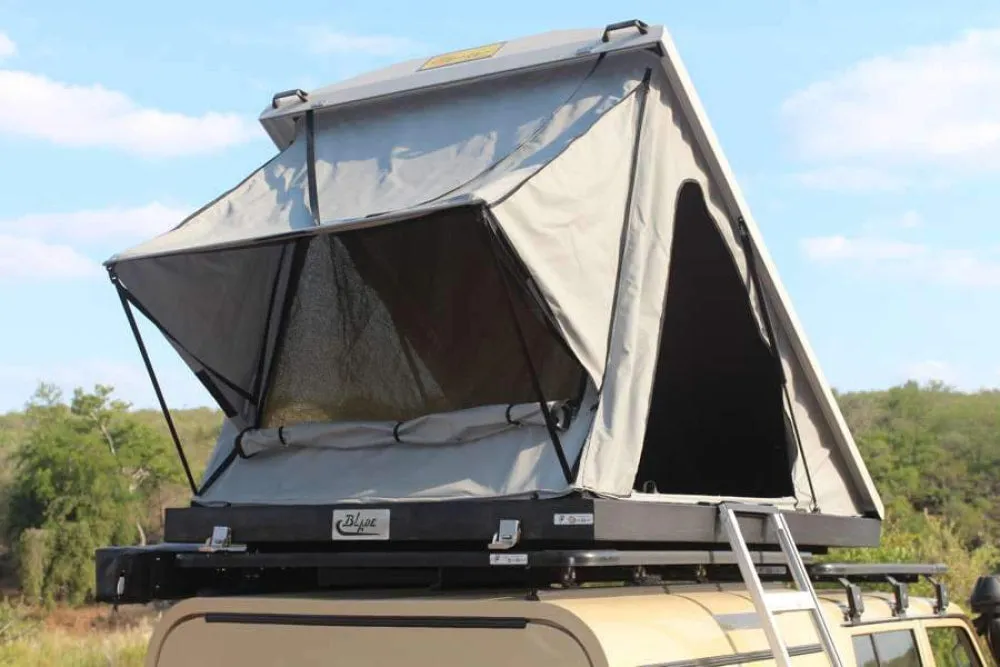 Eezi-Awn Blade Hard Shell 4x4 Roof Top Tent