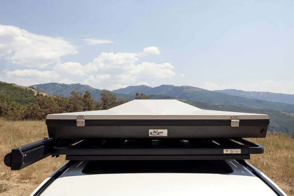 Eezi-Awn Blade Hard Shell 4x4 Roof Top Tent