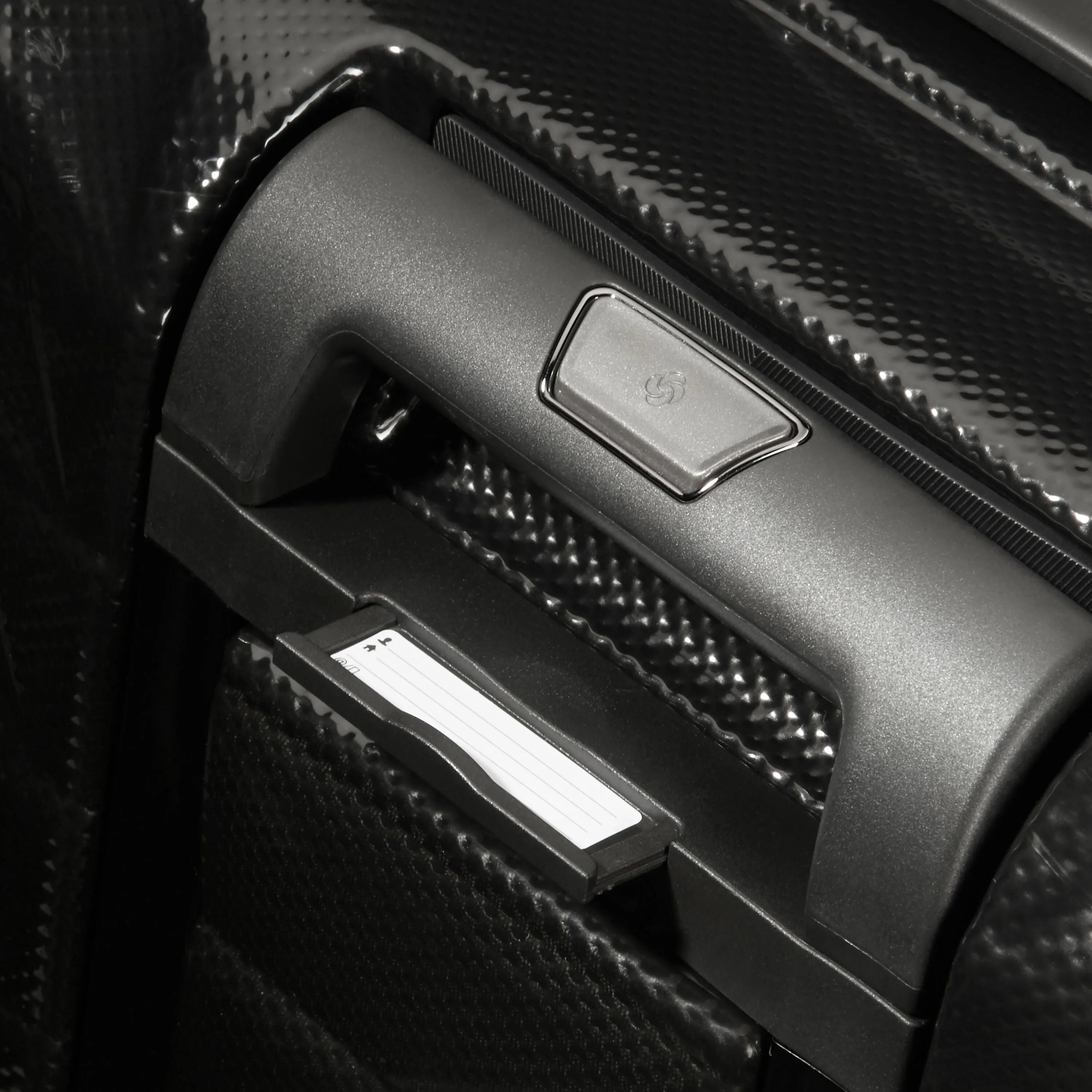 Proxis Hardside Medium Checked Luggage