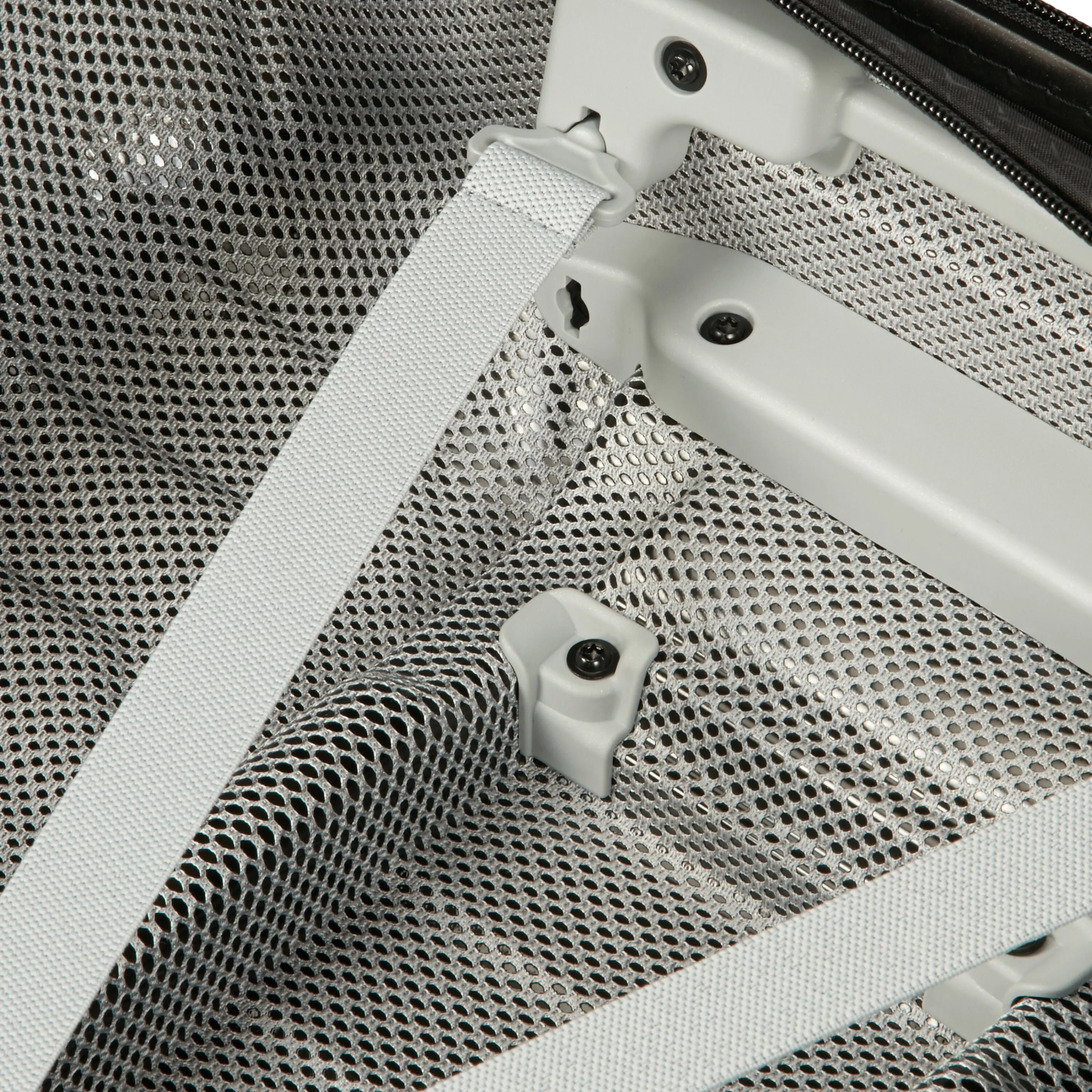 Proxis Hardside Medium Checked Luggage