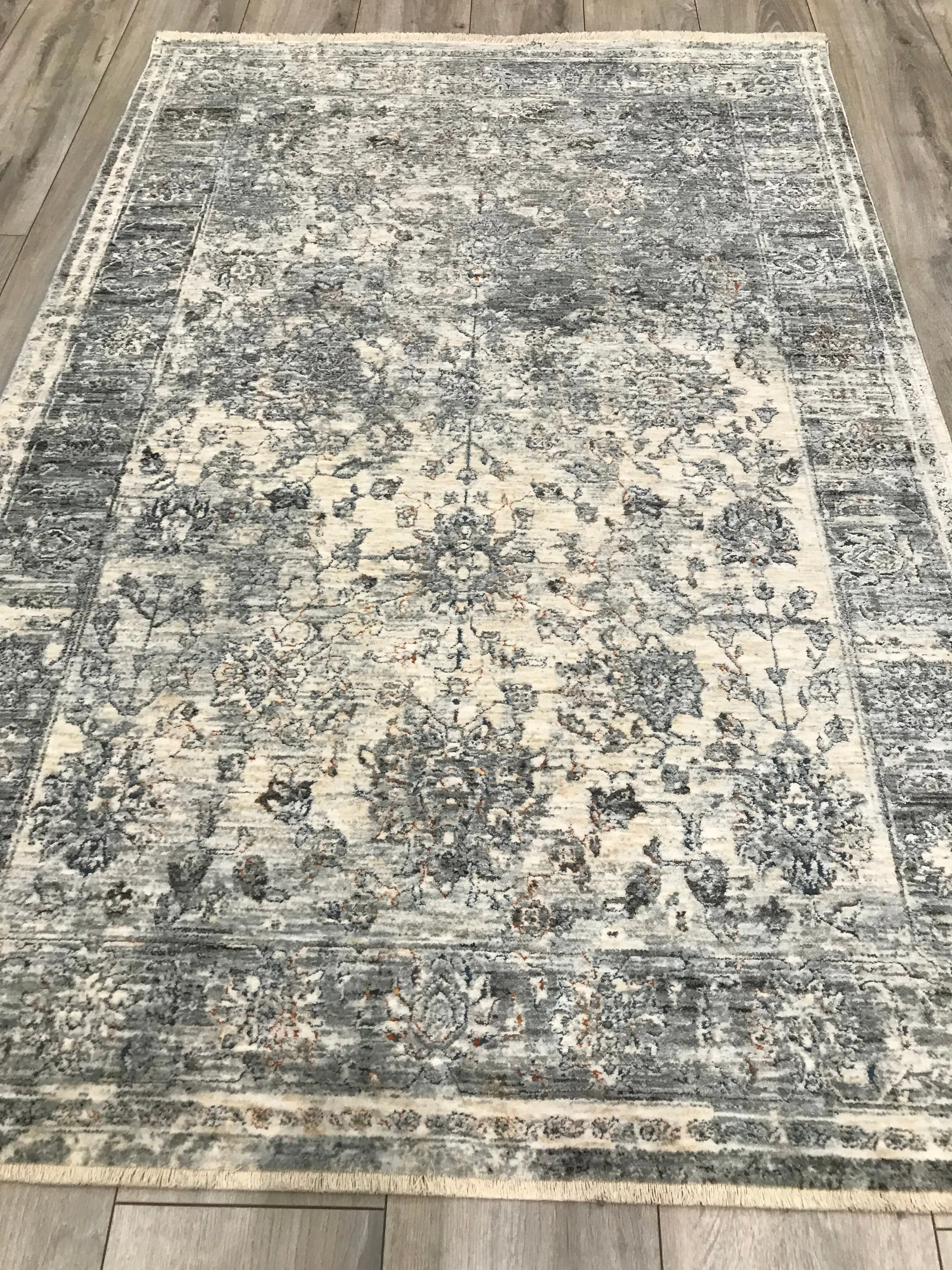 Turkish Luxury Luxury 1.5M 4x6